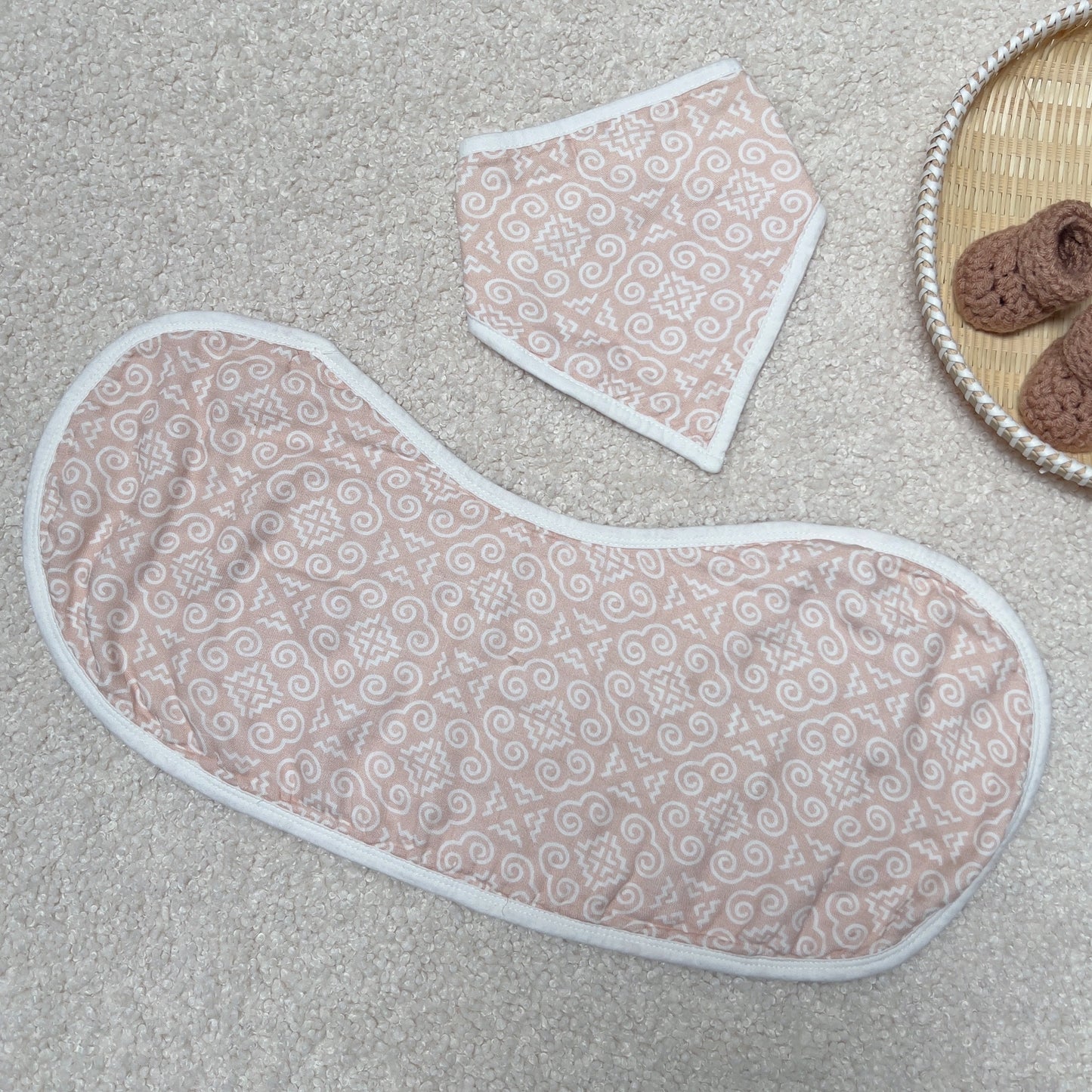 Hmong Pattern Bib and Burp Cloth Set (Pastel pink)