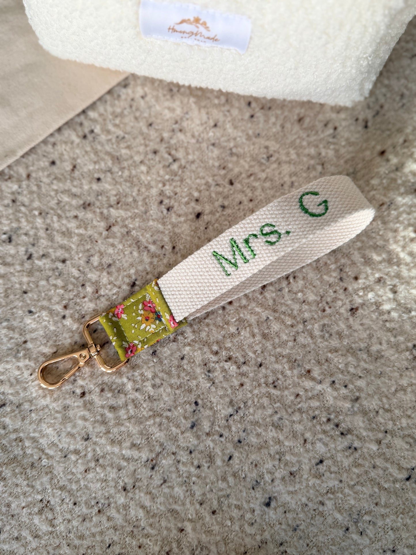 Personalized Fabric Wristlet Keychain – Embroidered Name Key Fob, Floral Cotton Wrist Strap