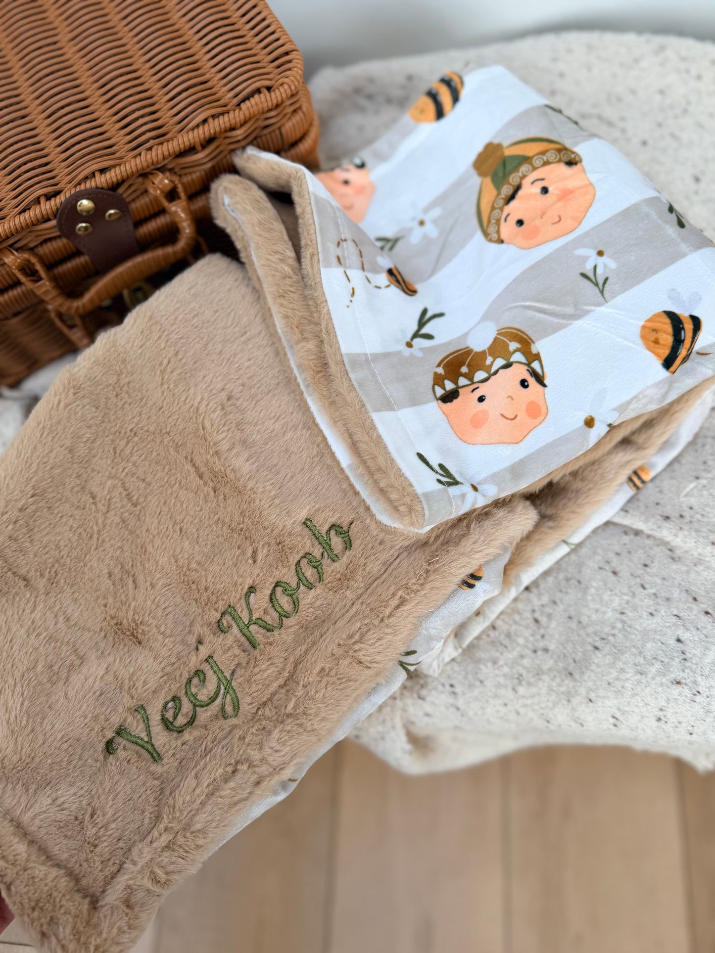 Mi Tub  (son) blanket, infant bodysuit, and bib gift box