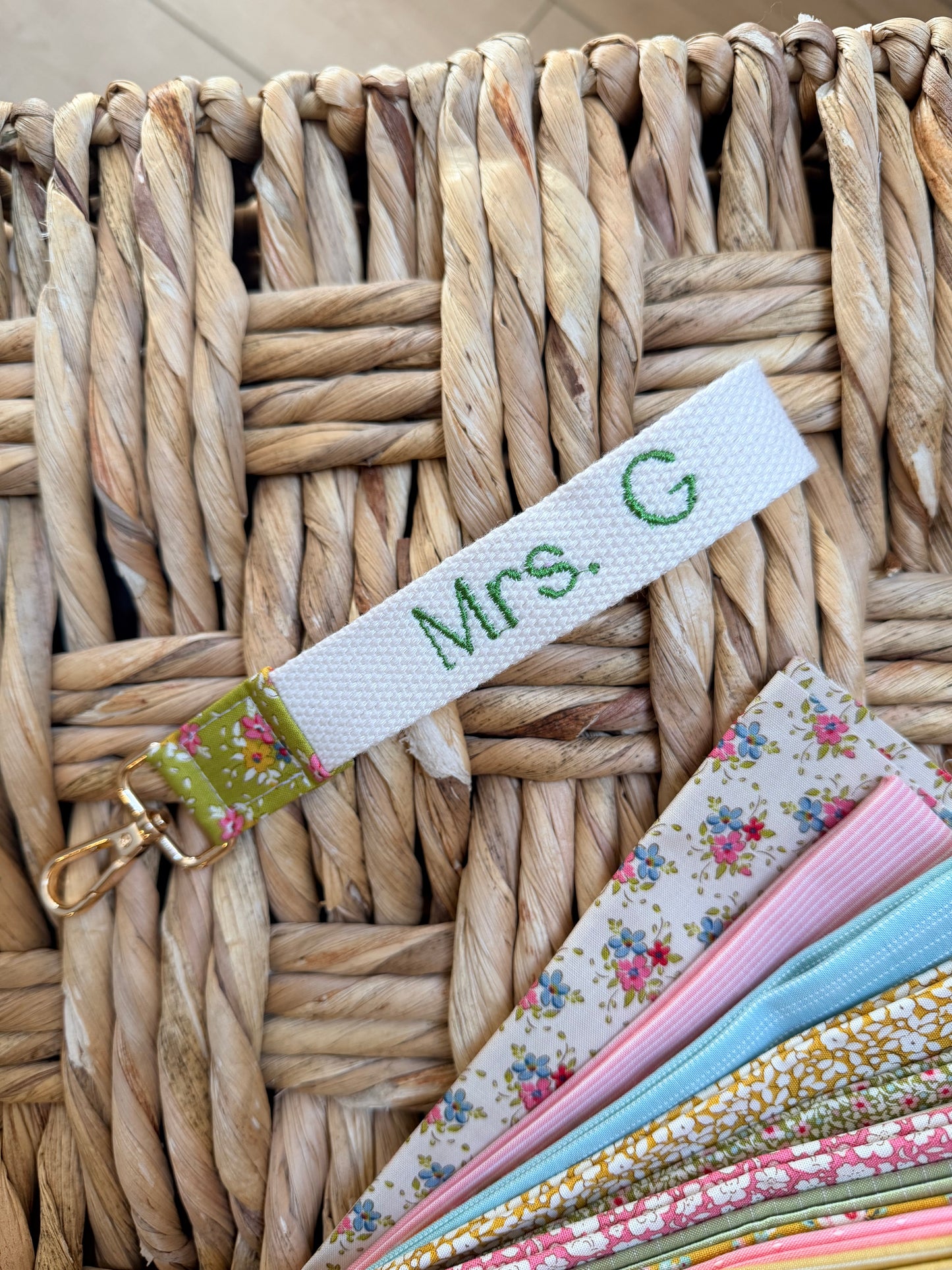 Personalized Fabric Wristlet Keychain – Embroidered Name Key Fob, Floral Cotton Wrist Strap