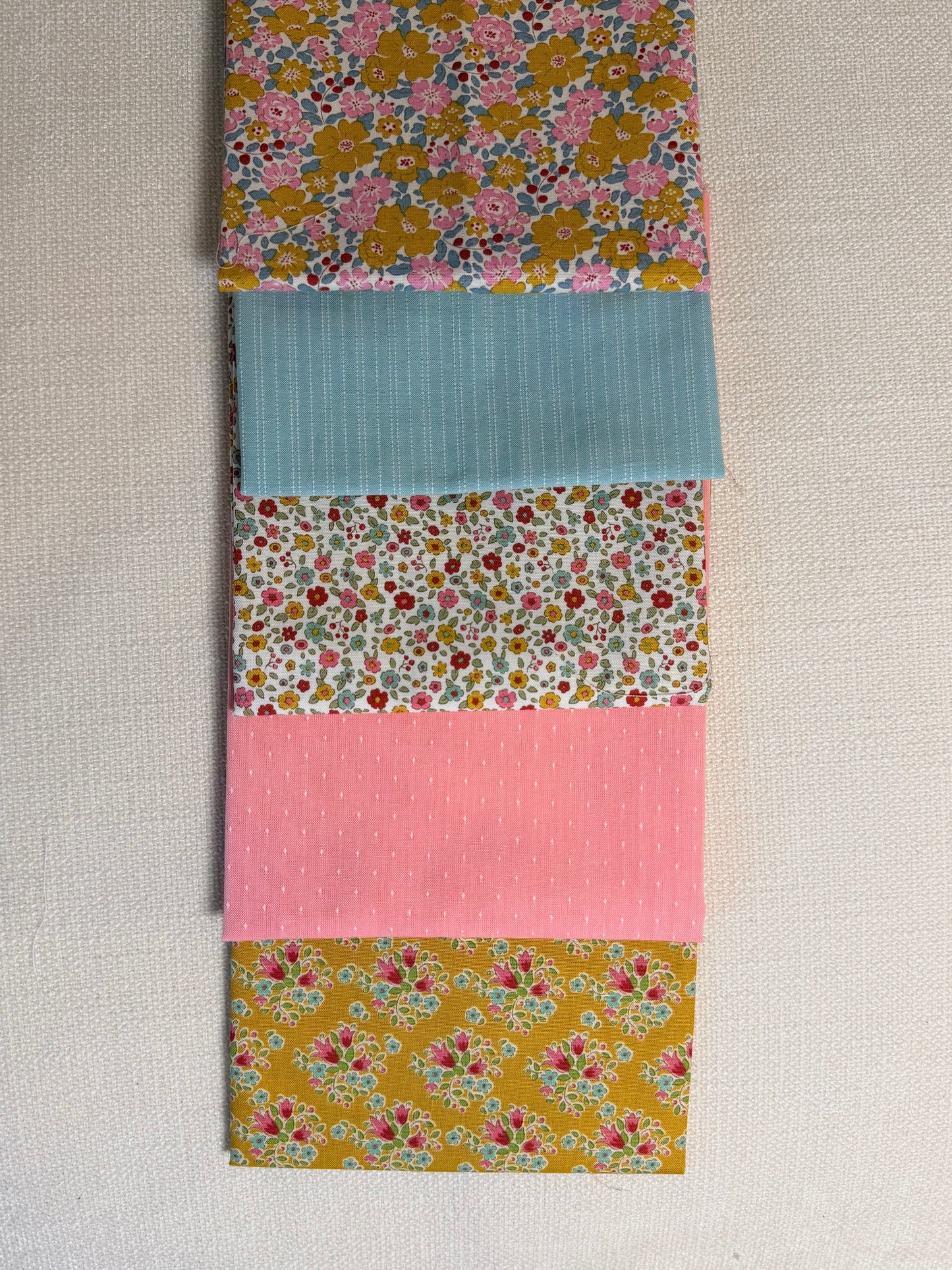 Personalized Fabric Wristlet Keychain – Embroidered Name Key Fob, Floral Cotton Wrist Strap