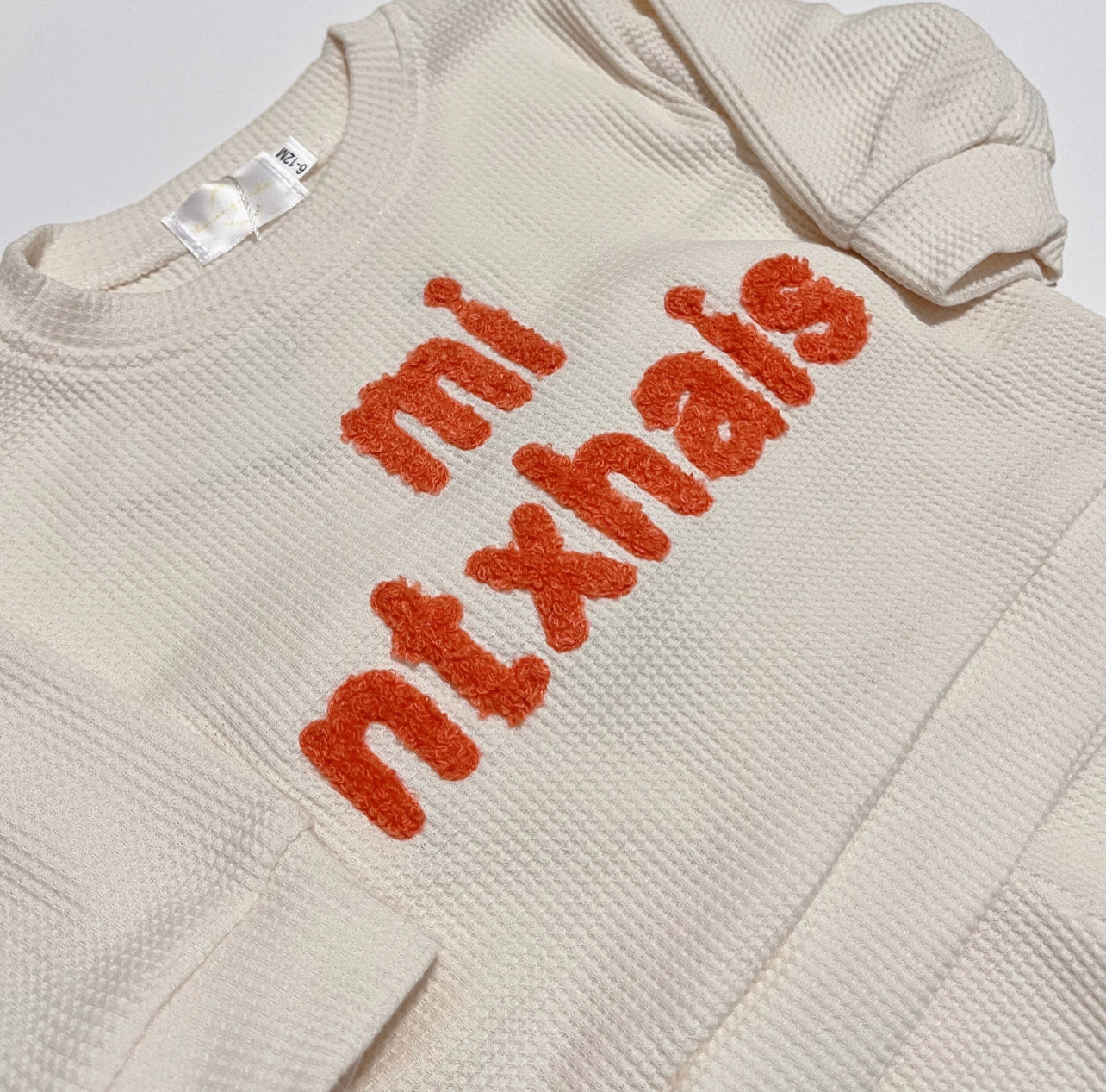 Mi Ntxhais (Daughter)  Clothing Set