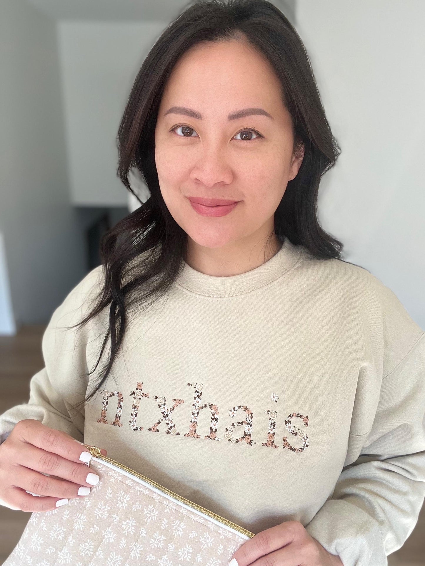 Floral Ntxhais (Daughter) Sweater