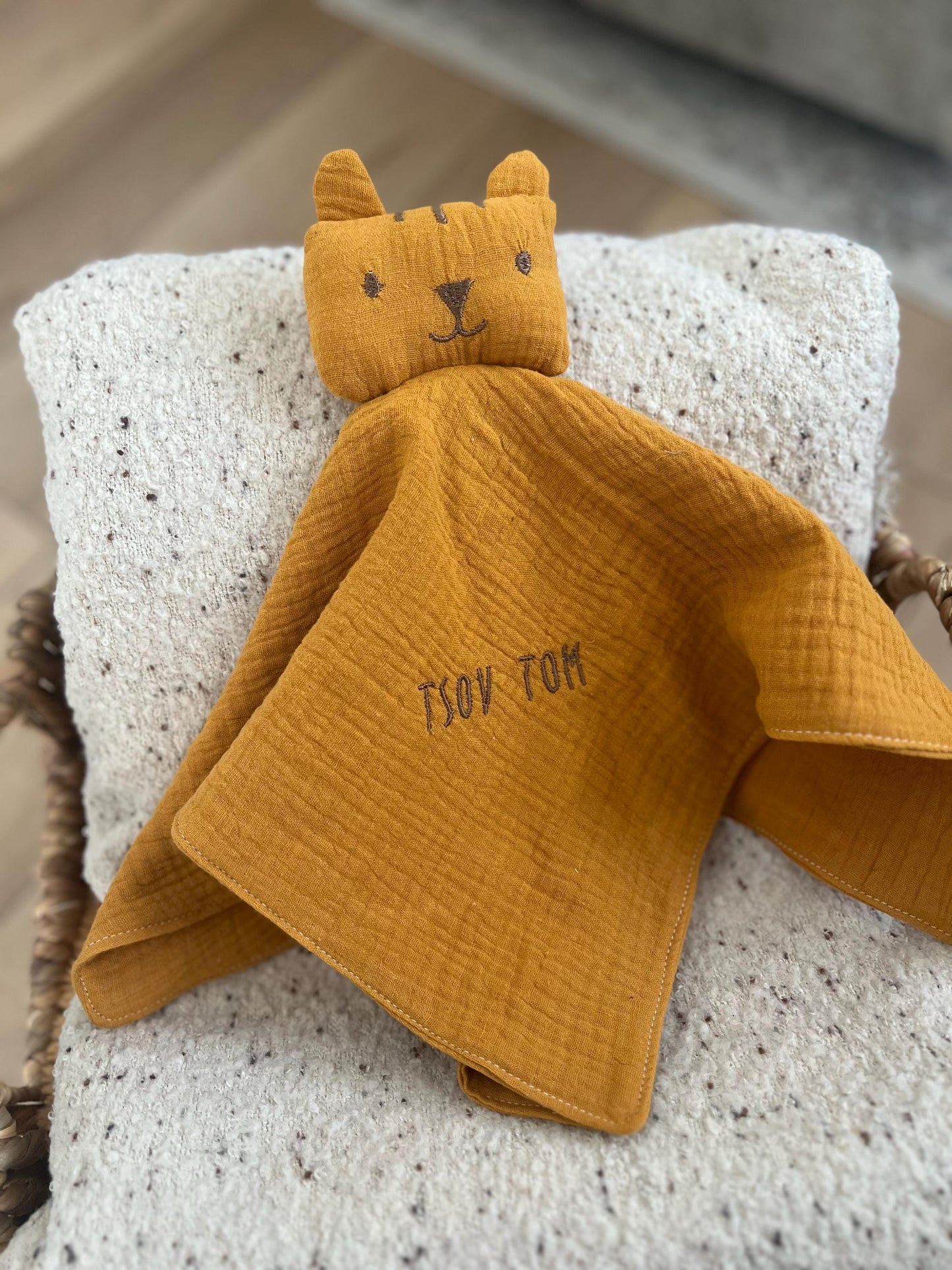 Tiger Cuddle Cloth – Tsov Tom (Tiger Bite in Hmong)