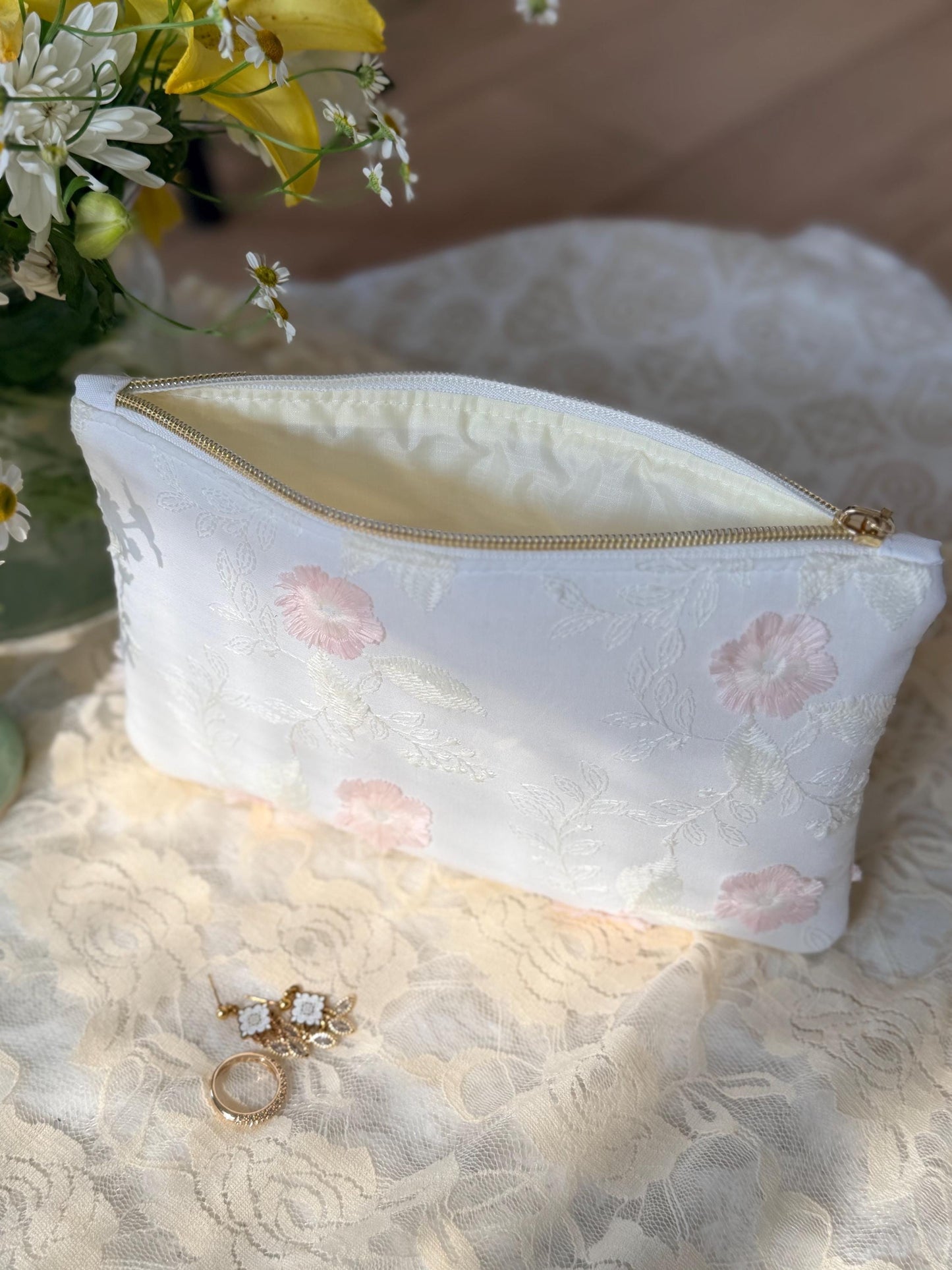 Wedding Flat Pouch: Hmong Zipper Pull or Classic Zipper Pull (Pink Flowers)