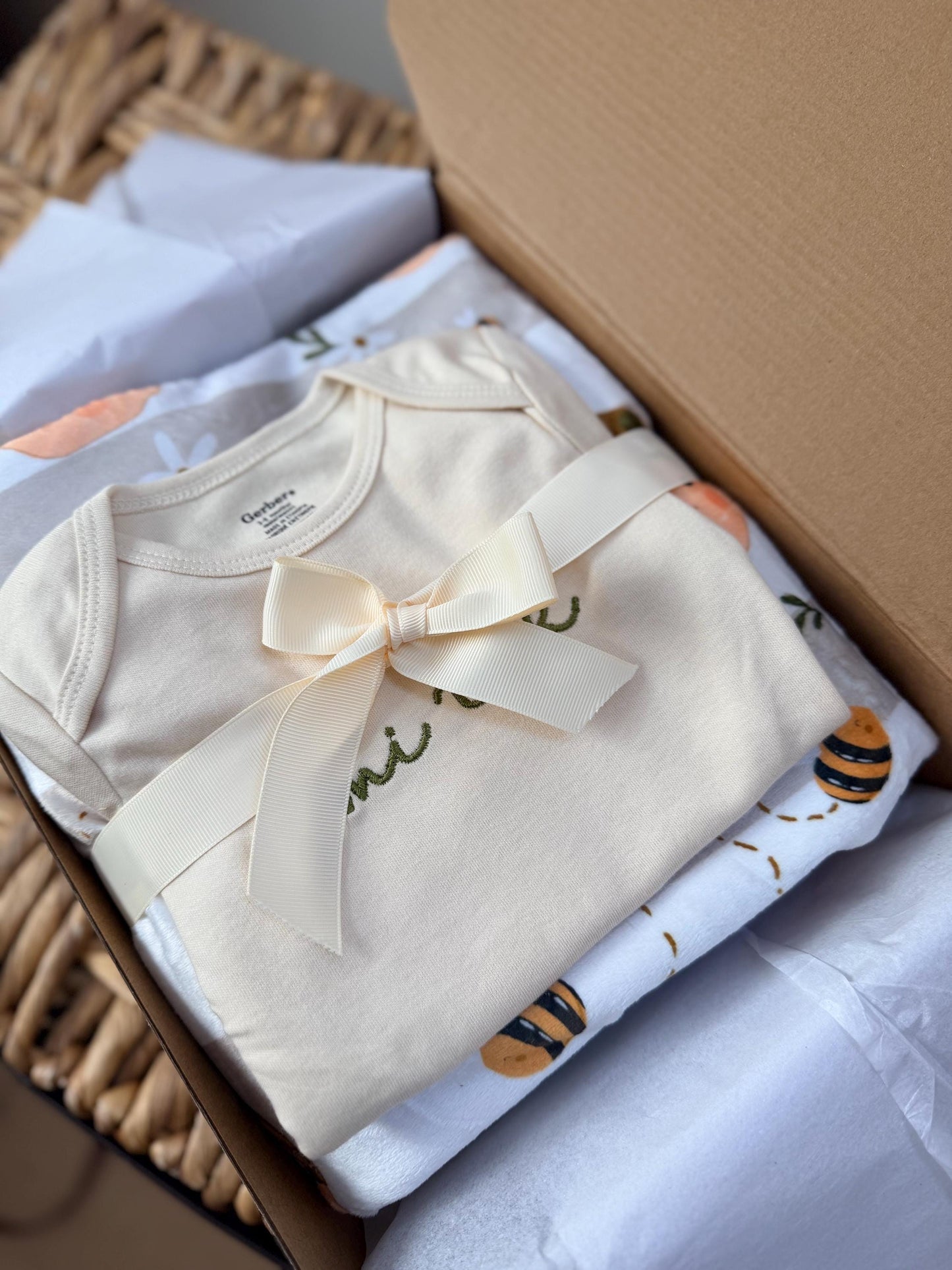 Mi Tub (son) Blanket and Infant Bodysuit Gift Box - Discounted